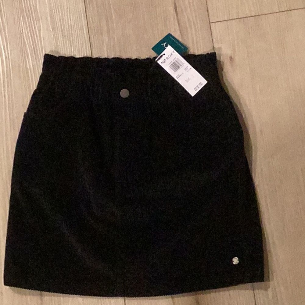 ROXY Silent Days Corduroy Skirt, NWT, size S/P, black